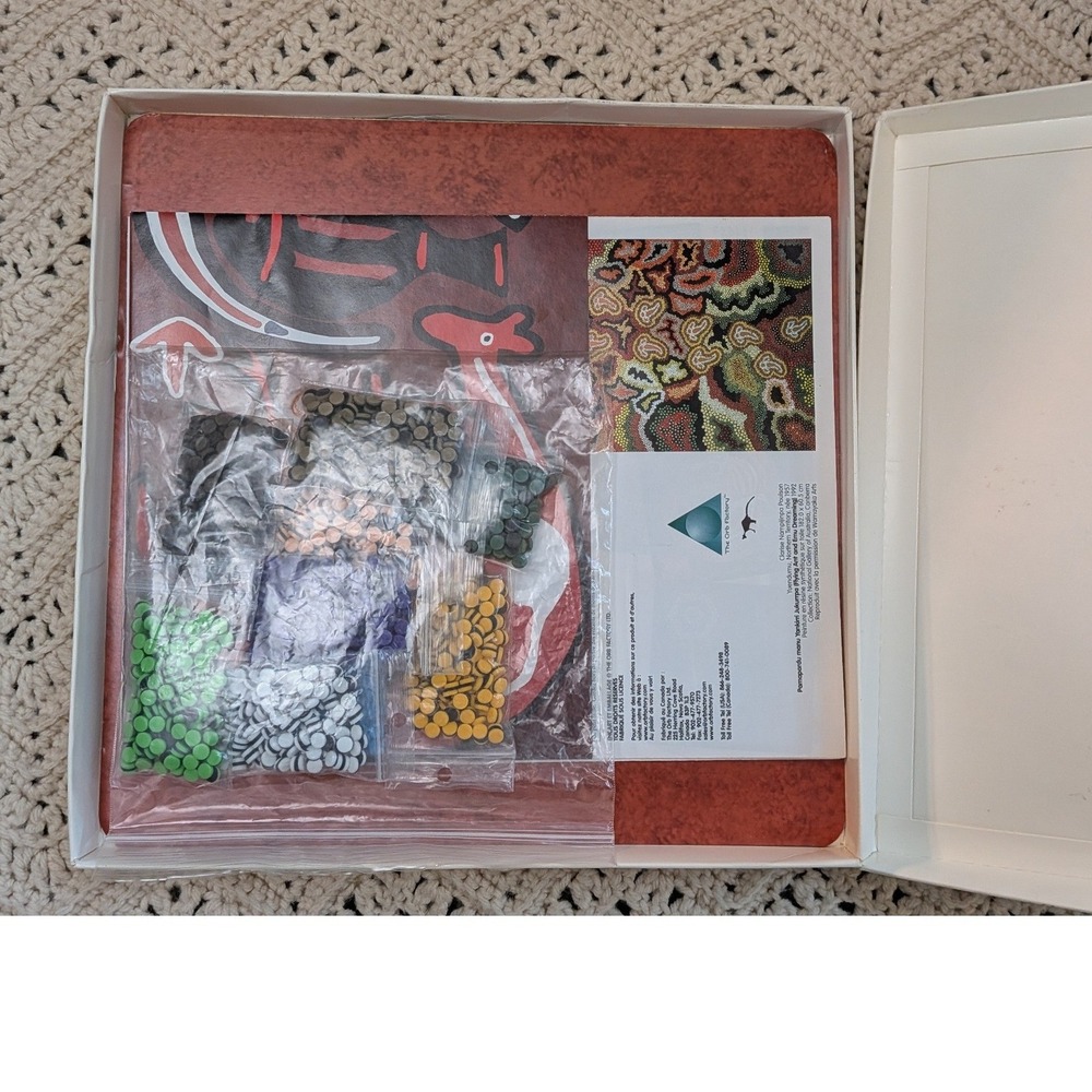 Magnetic Dreamings‎ Art Kit 2000+ Pieces Double Sided Board Aboriginal Motifs 7+ - Picture 2 of 4